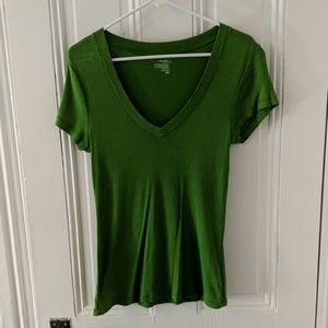 Green Old Navy V Neck